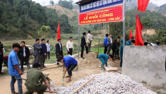 Nhân dân huyện Bảo Yên tích cực đóng góp xây dựng nông thôn mới