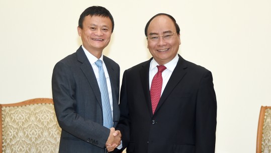 Thủ tướng Nguyễn Xuân Phúc tiếp Chủ tịch Tập đoàn thương mại điện tử ALIBABA