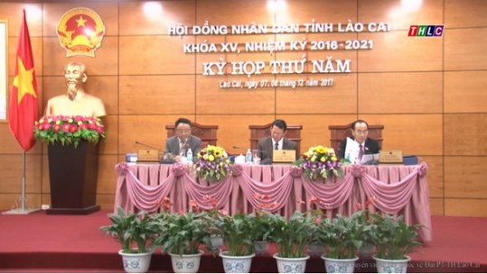 Ngày làm việc thứ nhất, Kỳ họp thứ năm - Hội đồng nhân dân tỉnh Lào Cai khóa 15 đã nghe nhiều báo cáo, tờ trình quan trọng