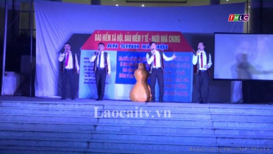 Tuyên truyền chính sách BHXH với hình thức sân khấu hóa lưu động tại huyện Bảo Yên