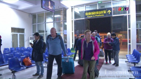 Lào Cai đón những du khách quốc tế trong ngày đầu tiên của năm mới