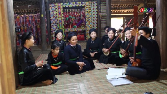 Những người lưu giữ nét đẹp văn hóa truyền thống của cộng đồng dân tộc Tày, Lào Cai
