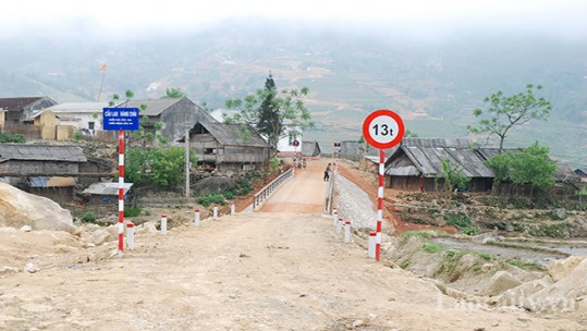 Lào Cai triển khai kế hoạch ra quân làm đường giao thông nông thôn năm 2018