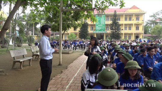 Huyện Bảo Yên tăng cường hướng nghiệp cho học sinh THPT