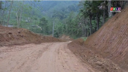 Bảo Yên: Người dân đồng thuận hiến đất làm đường