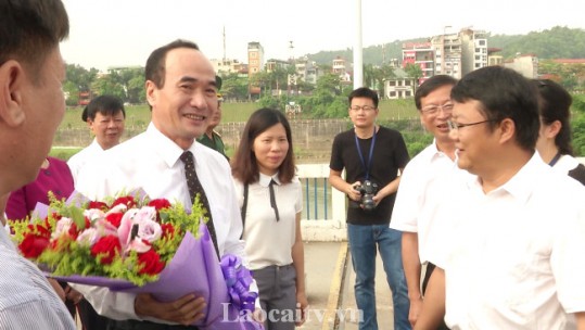 Đoàn đại biểu HĐND tỉnh Lào Cai bắt đầu chuyến thăm và làm việc tại tỉnh Vân Nam (Trung Quốc)