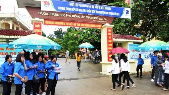 100% thí sinh vùng lũ ở Lào Cai đến thi đúng giờ, an toàn