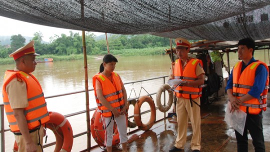 Lào Cai còn 8 bến thủy nội địa chưa được cấp phép