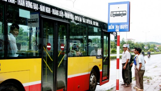 Tăng thêm 2 chuyến xe buýt từ thành phố Lào Cai đi thị trấn Sa Pa và ngược lại
