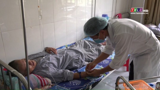 Lào Cai có 83 cán bộ y tế tuyến trên tham gia hỗ trợ tuyến dưới