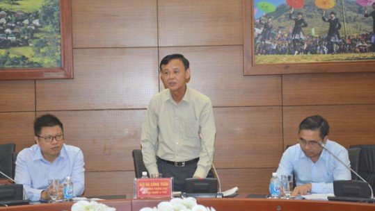 Thứ trưởng Bộ Nông nghiệp và Phát triển Nông thôn Hà Công Tuấn làm việc với UBND tỉnh Lào Cai