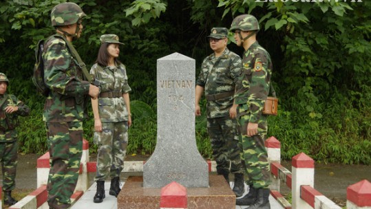 BĐBP Việt Nam - Trung Quốc tuần tra phòng chống tội phạm trên biên giới