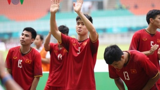 Olympic Việt Nam, hãy tự hào và nắm chặt tay nhau!