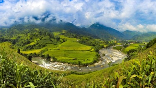Vùng cao Lào Cai khởi đầu mùa du lịch đẹp nhất trong năm