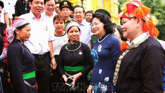 Phó Chủ tịch nước Đặng Thị Ngọc Thịnh tiếp Đoàn đại biểu tiêu biểu tỉnh Lào Cai