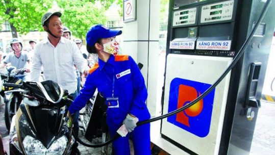 Giá xăng dầu tiếp tục tăng mạnh từ 15h chiều nay