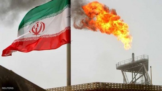 Giá dầu tăng khi Iran giảm xuất khẩu