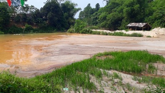 Vỡ đập mỏ cao lanh ở Lào Cai, doanh nghiệp bị xử phạt 250 triệu đồng