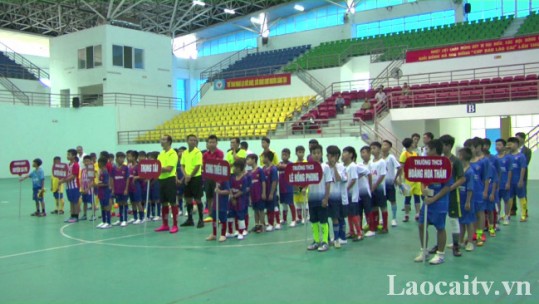 Khai mạc Giải bóng đá nhi đồng Cúp Báo Lào Cai lần thứ XI năm 2018