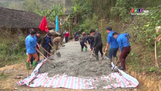 Phát triển giao thông nông thôn giúp người dân xóa đói giảm nghèo