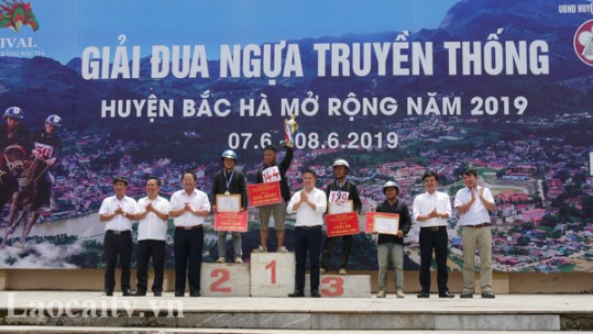 Sôi nổi vòng chung kết Giải đua ngựa truyền thống Bắc Hà mở rộng năm 2019