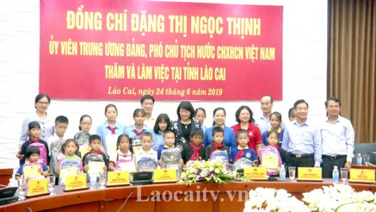 Phó Chủ tịch nước Đặng Thị Ngọc Thịnh thăm và làm việc tại Lào Cai