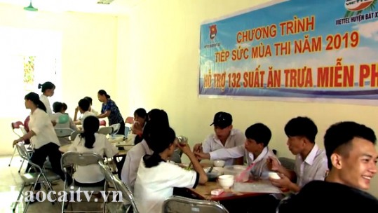 1.500 suất ăn trưa miễn phí cho các thí sinh có hoàn cảnh khó khăn