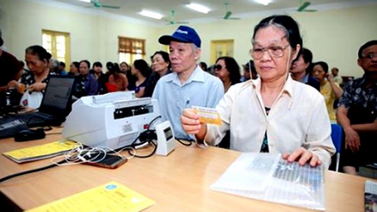 Sẽ thay đổi hình thức chi trả lương hưu từ 01/10/2019