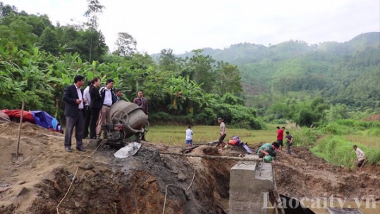 Văn phòng Điều phối Chương trình 135 Uỷ ban Dân tộc làm việc tại huyện Bát Xát