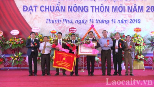 Lễ công bố xã Thanh Phú đạt chuẩn nông thôn mới