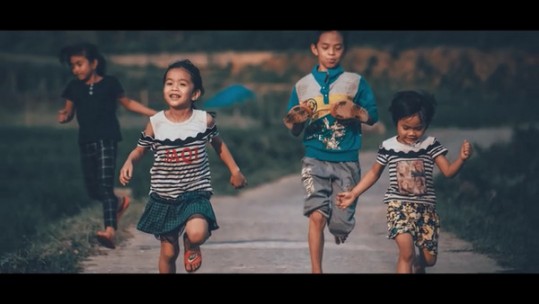 Trẻ em vùng cao qua tác phẩm của nhiếp ảnh gia Minh Hải