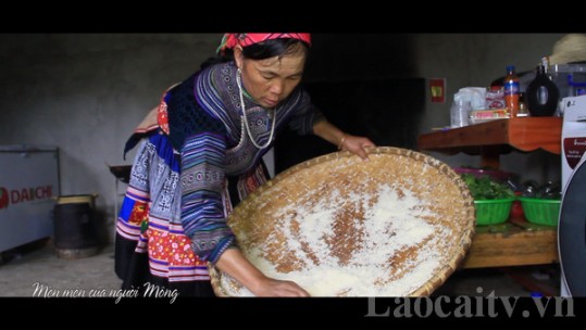 Mèn mén, món ăn độc đáo của người Mông