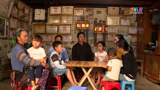 Gương điển hình tiên tiến: Tấm gương gia đình hiếu học ở Mường Khương (4/12/2021)