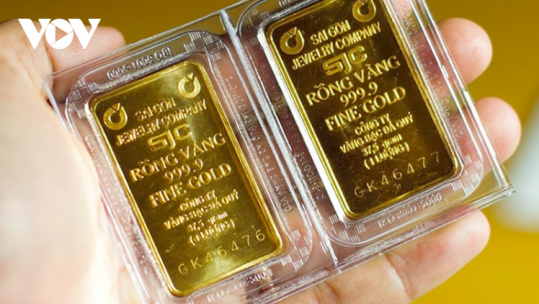 Giá vàng trong nước “bất động” khi vàng thế giới tăng mạnh