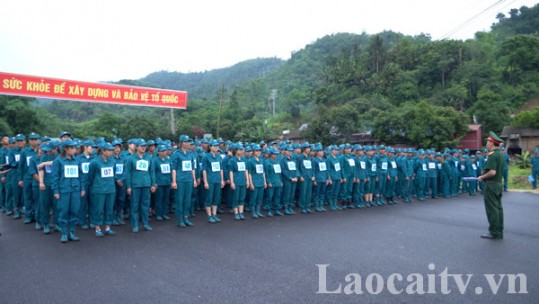 Văn Bàn khai mạc Hội thao Trung đội Dân quân cơ động năm 2022