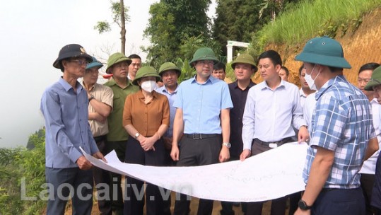 Chủ tịch UBND tỉnh kiểm tra tại xã Lan Pan Tẩn, Tả Thàng, huyện Mường Khương