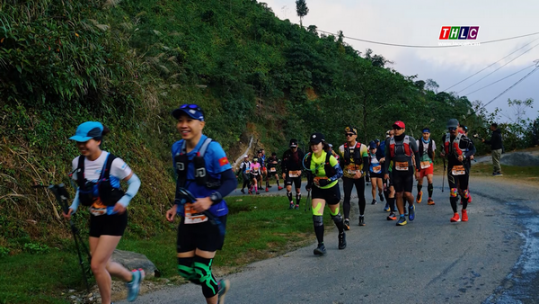 Tổ chức Giải bán marathon “Về thượng nguồn Lũng Pô - Nơi con sông Hồng chảy vào đất Việt”