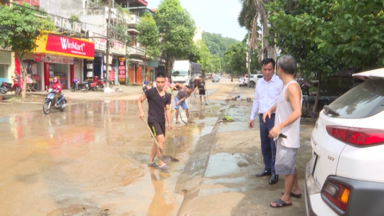Khắc phục tình trạng ngập úng ở thành phố Lào Cai