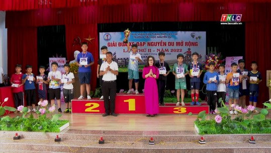 Hơn 300 vận động viên tham gia Giải đua xe đạp Nguyễn Du mở rộng