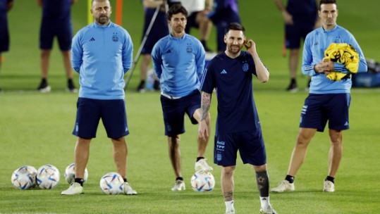 Lịch thi đấu World Cup 2022 hôm nay (26/11): Trận cầu then chốt của Messi