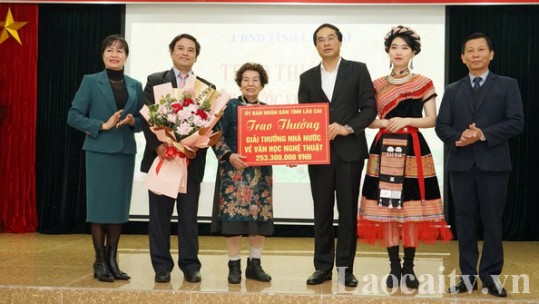 Trao thưởng Giải thưởng Nhà nước cho cố Nghệ sỹ nhân dân Lương Kim Vĩnh