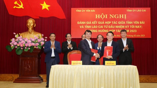 Lào Cai - Yên Bái tăng cường hợp tác, thu hút đầu tư