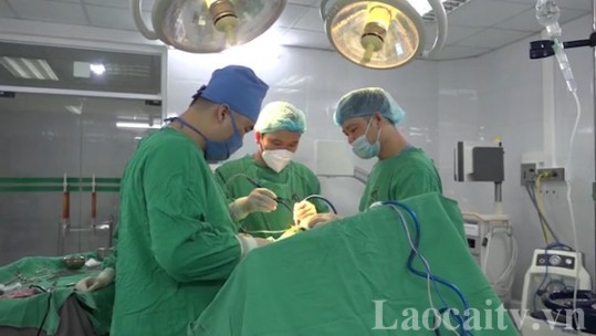 Lào Cai hợp tác toàn diện với Bệnh viện Bạch Mai