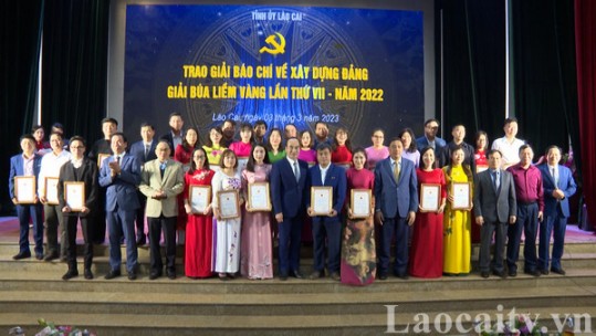 Tỉnh ủy Lào Cai trao các Giải báo chí năm 2022