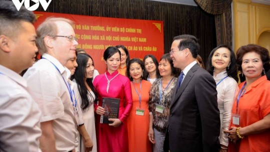 Chủ tịch nước Võ Văn Thưởng gặp gỡ kiều bào Việt Nam tại Áo và châu Âu