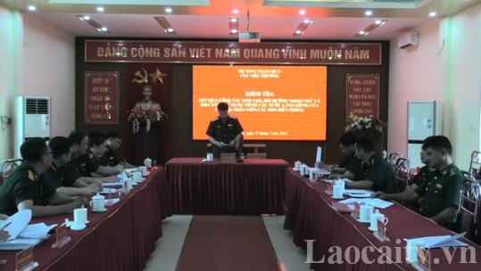 Kiểm tra công tác học ngoại ngữ, tiếng nước láng giềng tại Bộ đội Biên phòng tỉnh