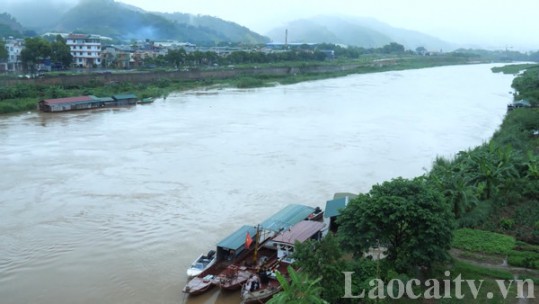 Sông Hồng xuất hiện lũ cao nhất từ đầu mùa mưa năm nay