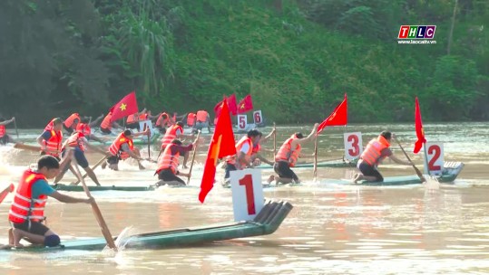 Ngày hội đua mảng trên sông Chảy