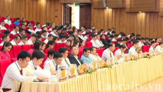 Ngày làm việc đầu tiên Đại hội đại biểu Hội Nông dân tỉnh Lào Cai lần thứ XI