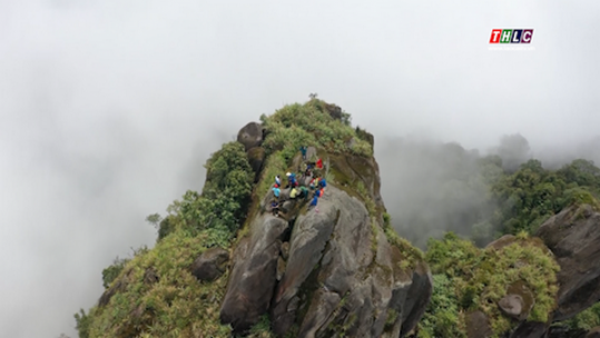 Huyện Văn Bàn lần đầu tiên tổ chức giải leo núi “Chinh phục đỉnh Gia Lan”
